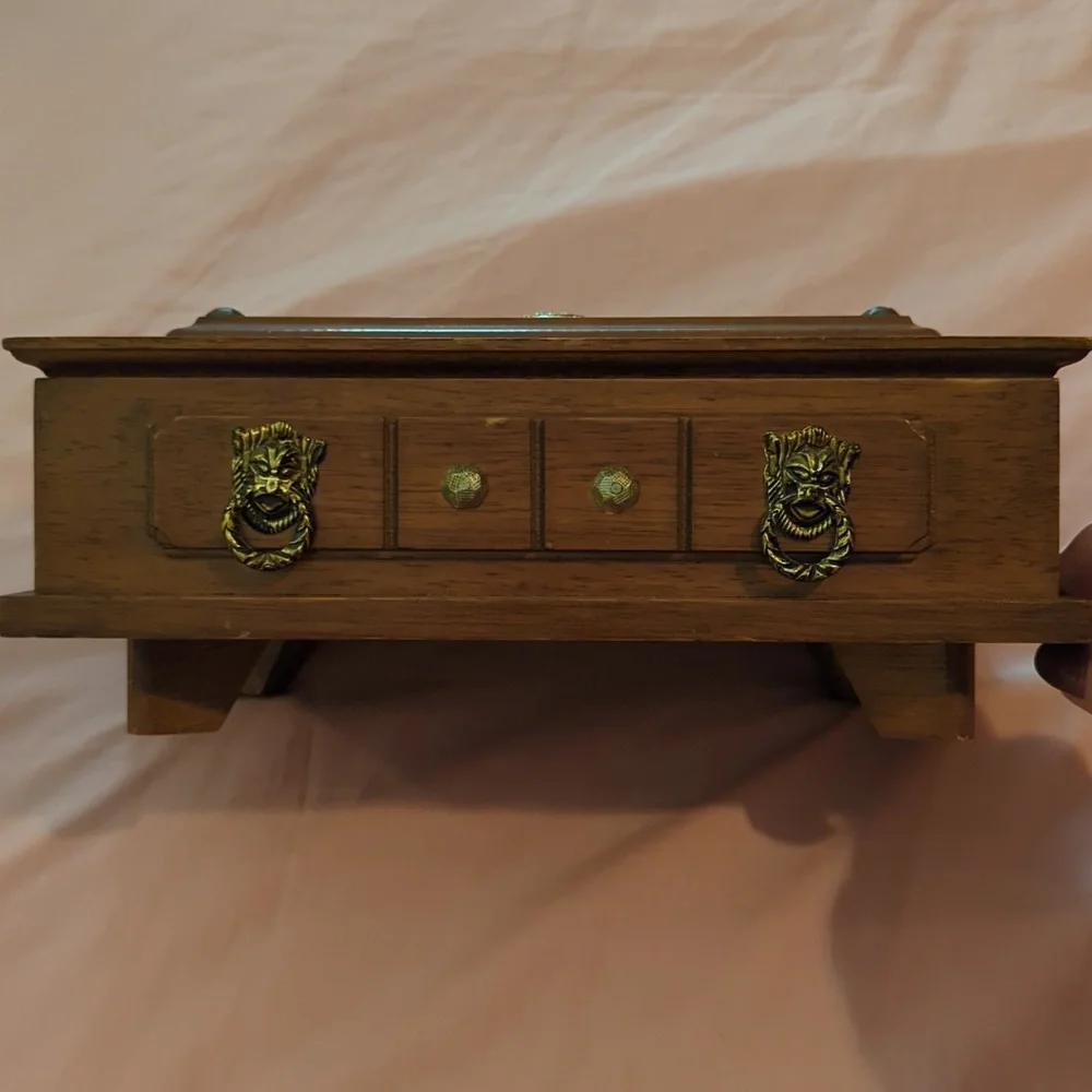 Vintage S. Sper Bijou Wooden Jewelry Box with Family Crest